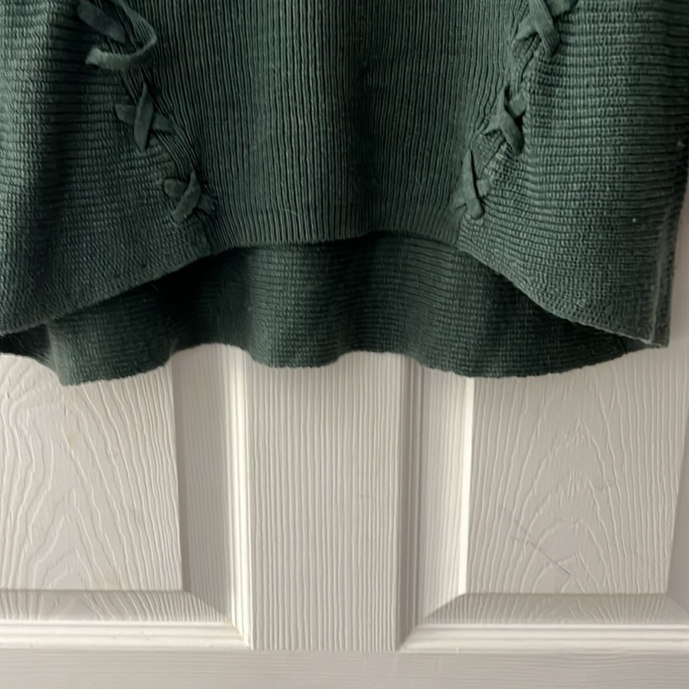 Sweater - Picture 3 of 7